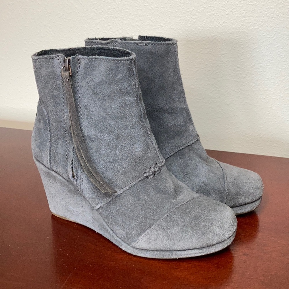 Toms suede wedge booties